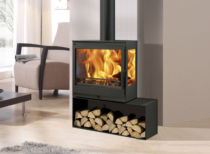 Wood-burning stoves and fireplaces as an alternative to heating