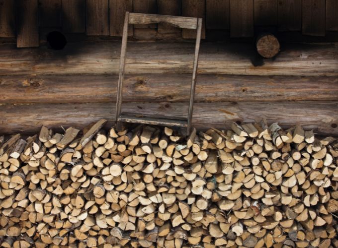 Správné sušení palivového dřeva 