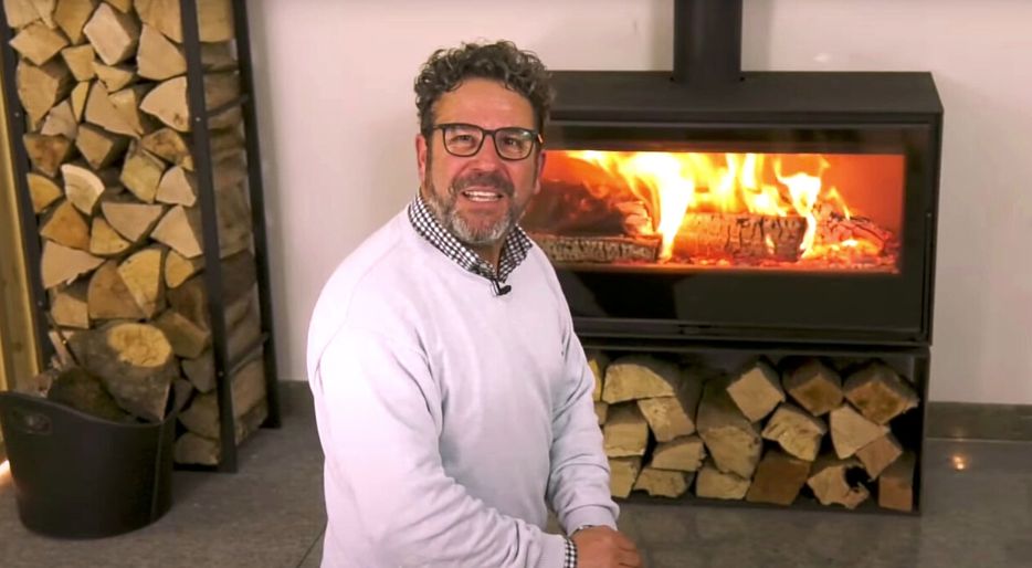 Learn how to light your wood stove correctly with Panadero!