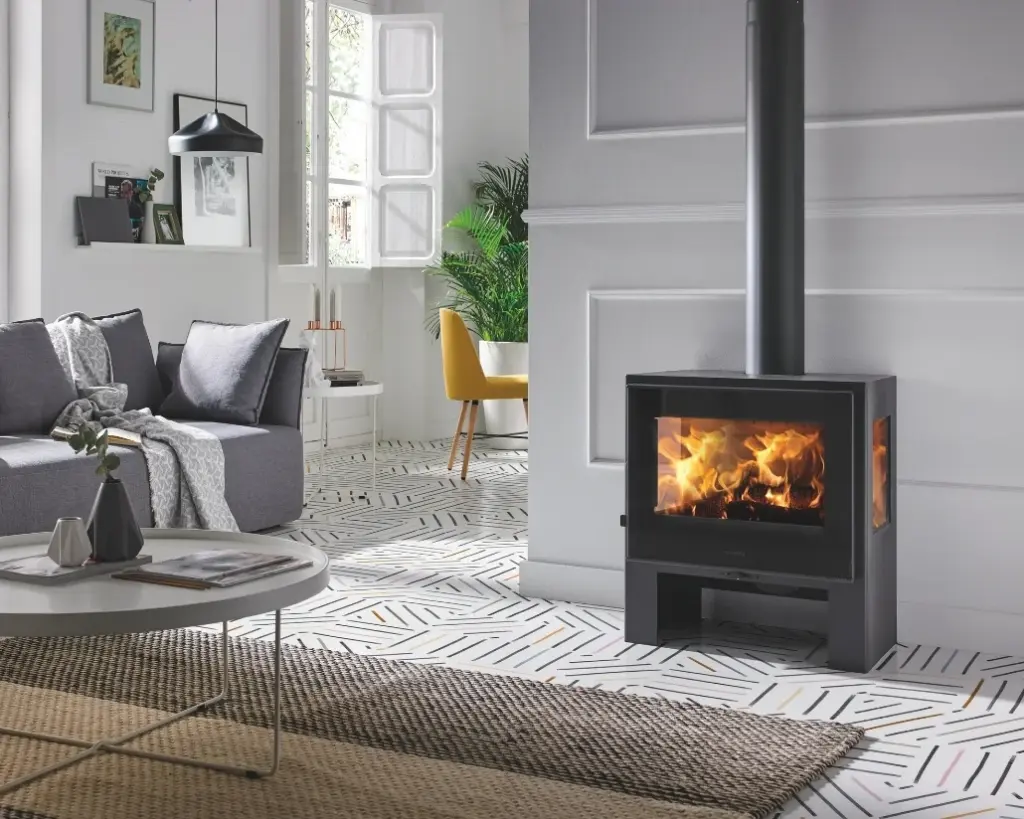 wood-stove-CAPRI-3V-1030x824